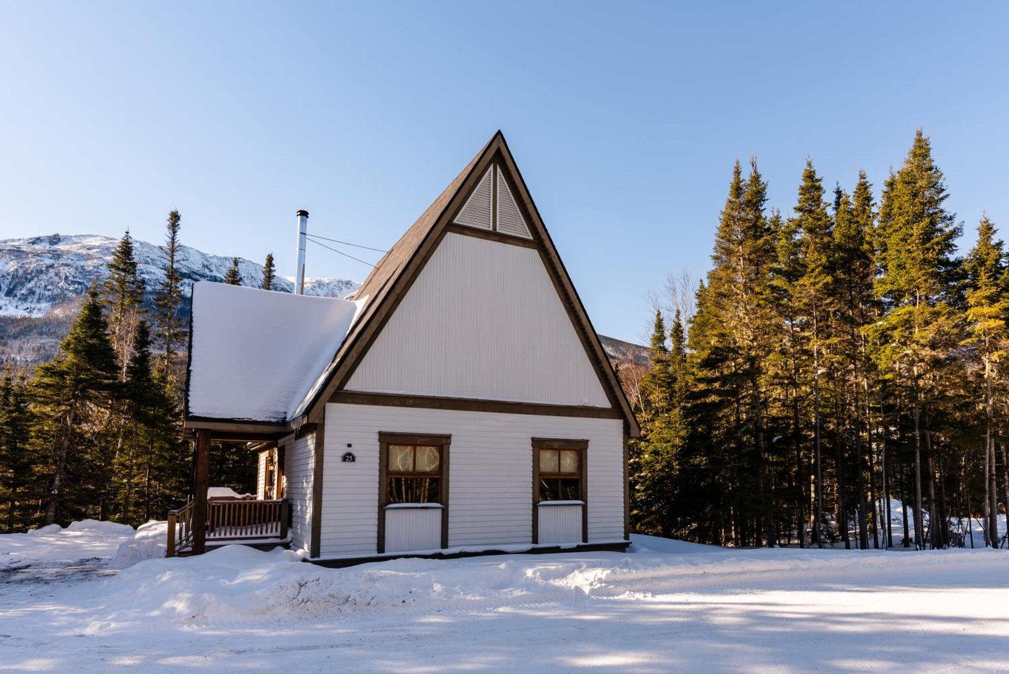 Gite Du Mont-Albert - Sepaq Sainte Anne des Monts Экстерьер фото