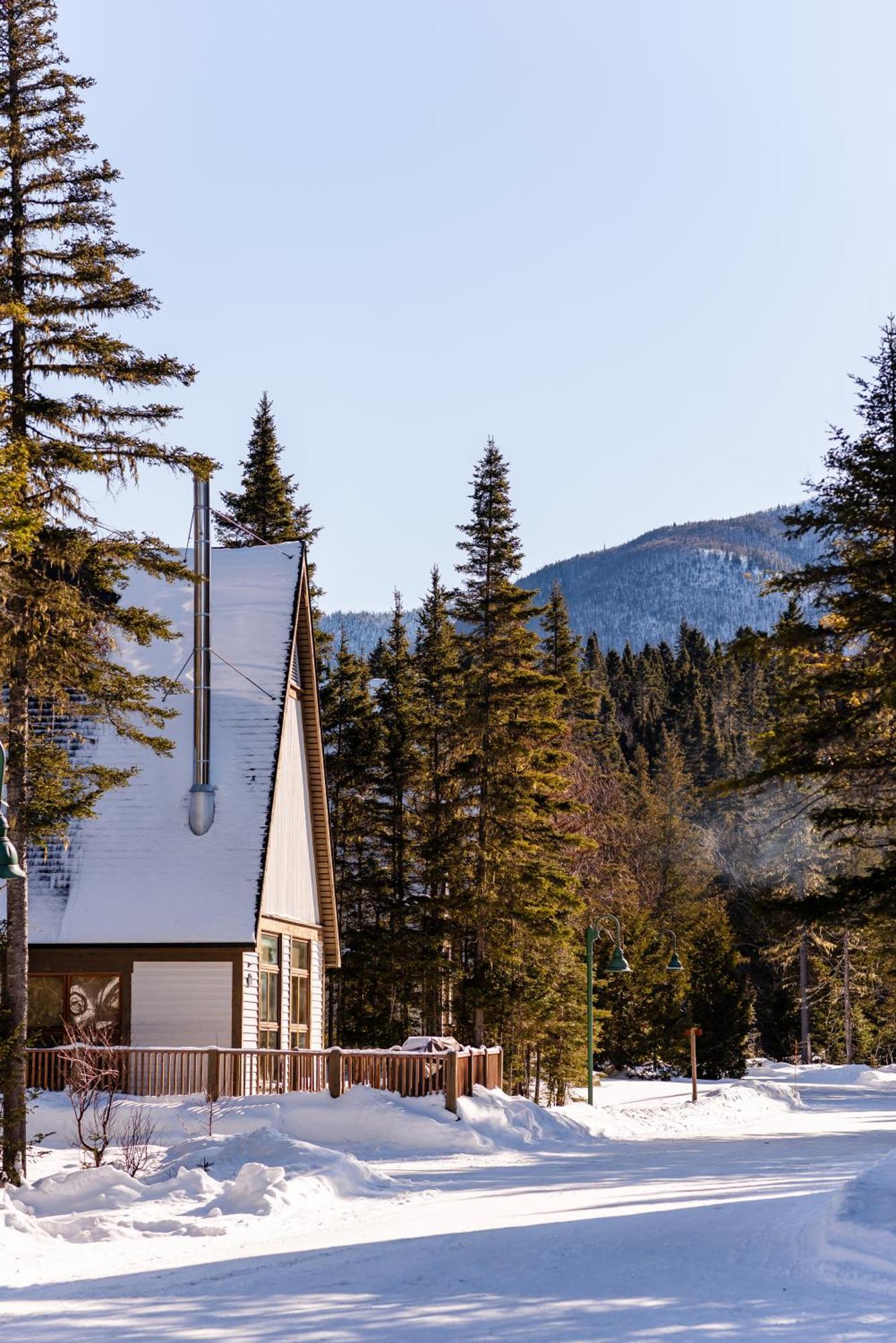 Gite Du Mont-Albert - Sepaq Sainte Anne des Monts Экстерьер фото