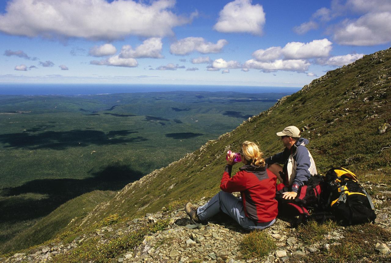 Gite Du Mont-Albert - Sepaq Sainte Anne des Monts Экстерьер фото